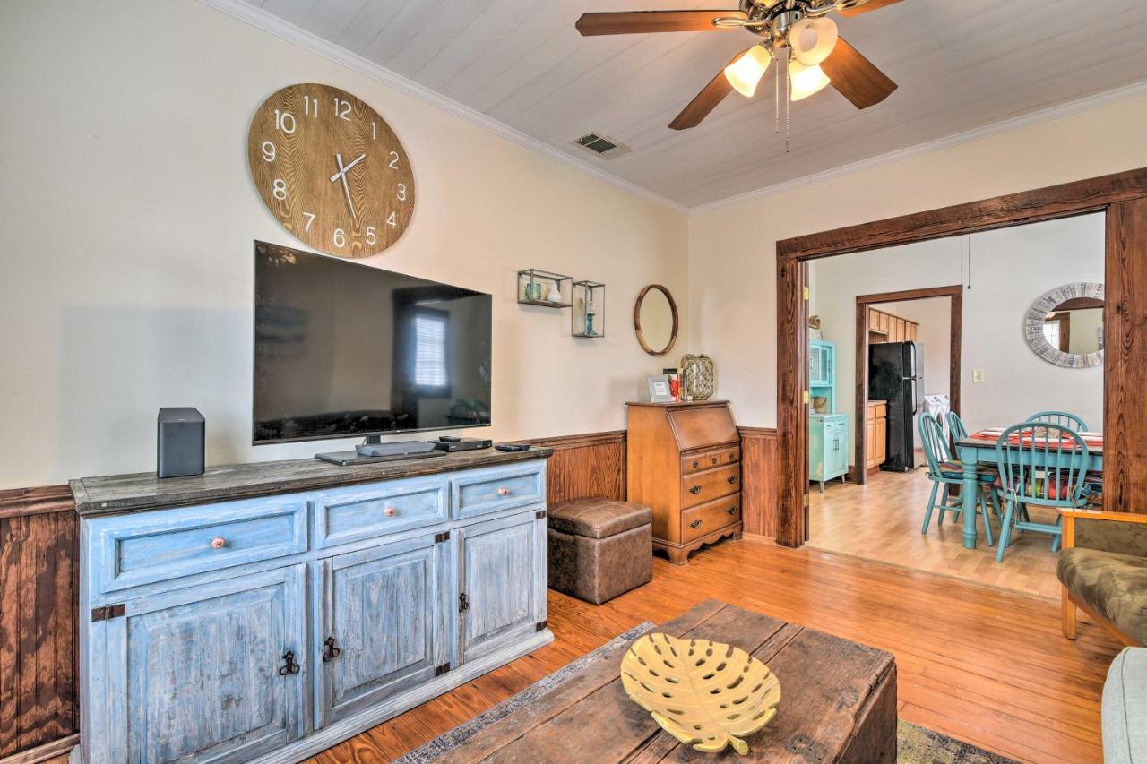 Galveston 'Blue Bungalow' - Walk To Beach! Dış mekan fotoğraf