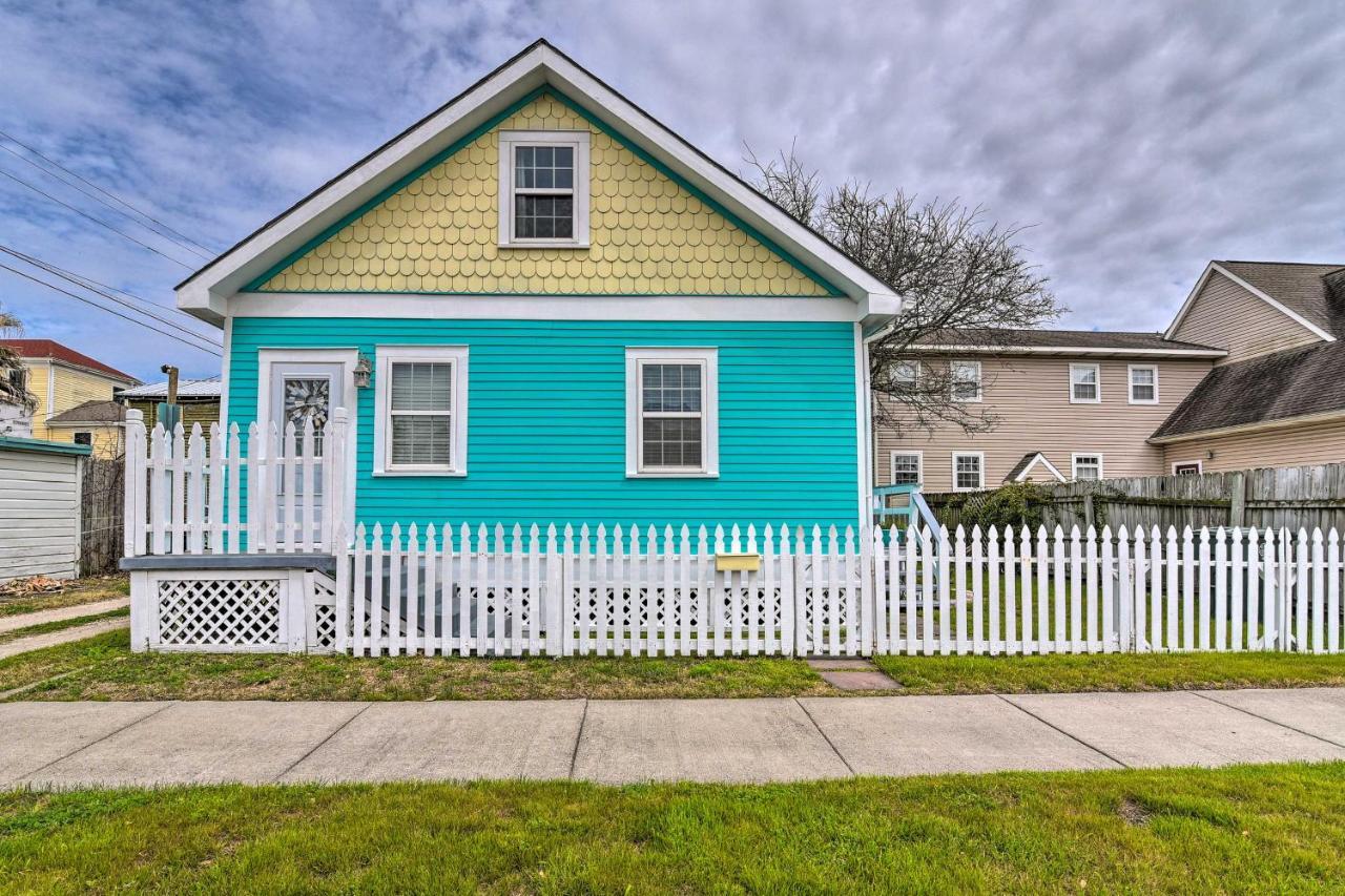 Galveston 'Blue Bungalow' - Walk To Beach! Dış mekan fotoğraf