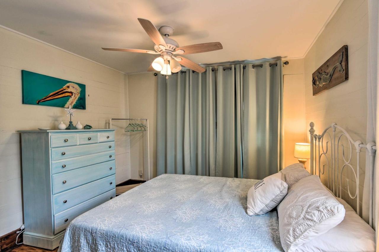Galveston 'Blue Bungalow' - Walk To Beach! Dış mekan fotoğraf