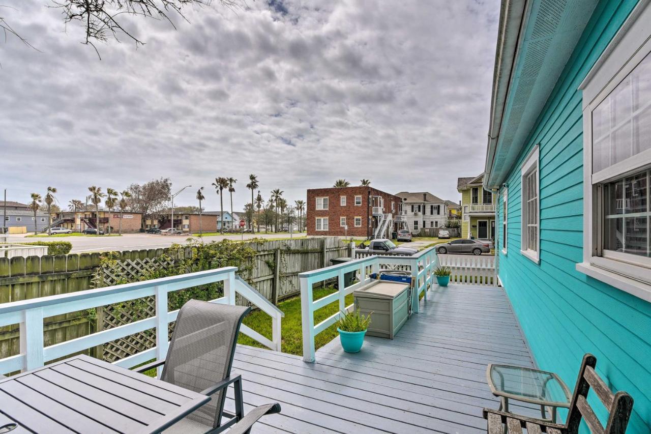 Galveston 'Blue Bungalow' - Walk To Beach! Dış mekan fotoğraf